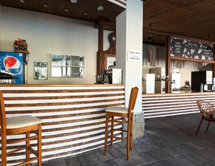 Pool Bar - Alean Family Riviera