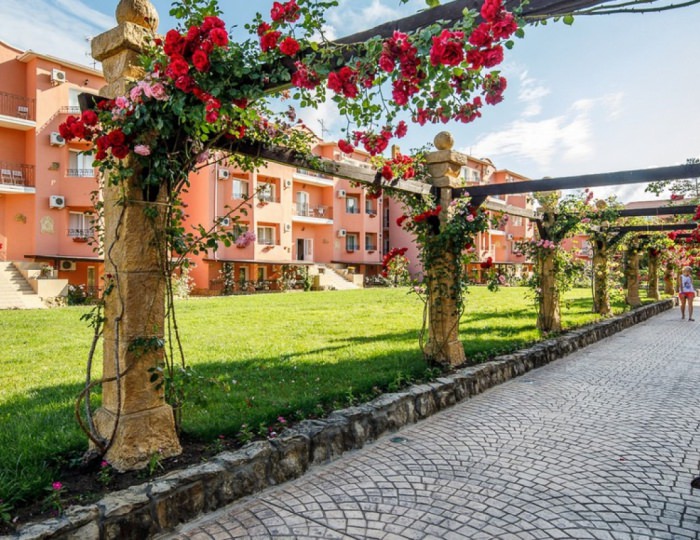 Внешний вид и территория - Отель Alean Family Riviera / Алеан Фэмили Ривьера