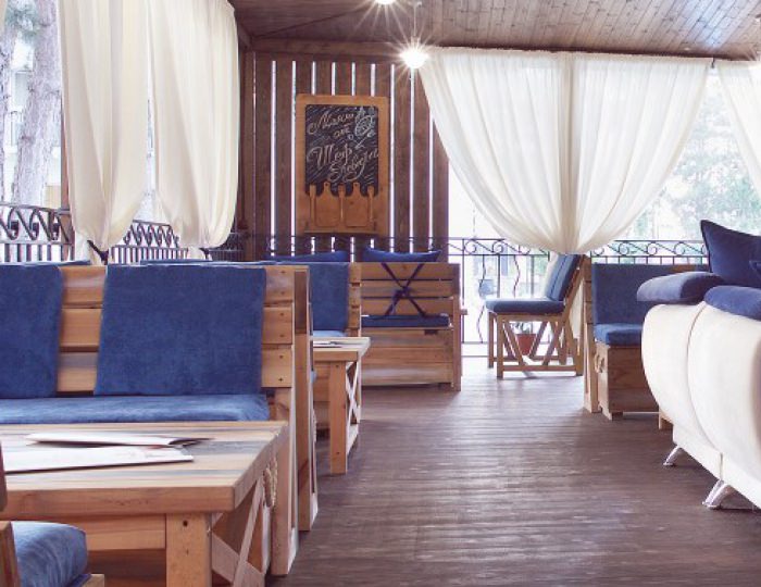 Терраса гастрономического кафе Mon Plaisir - Отель Alean Family Riviera / Алеан Фэмили Ривьера